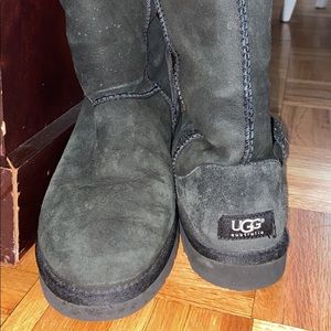 Tall black ugg boots